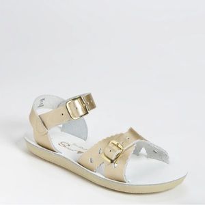 Salt water sweetheart gold sandals